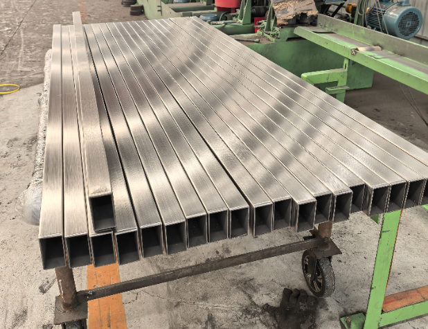 陇南方管 矩形管 无缝方管生产厂家